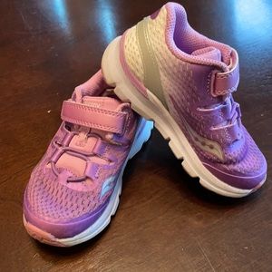 Saucony toddler extra wide size 7.5